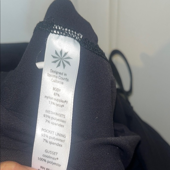 ATHLETA women’s  Black Leggings size small - Picture 9 of 9